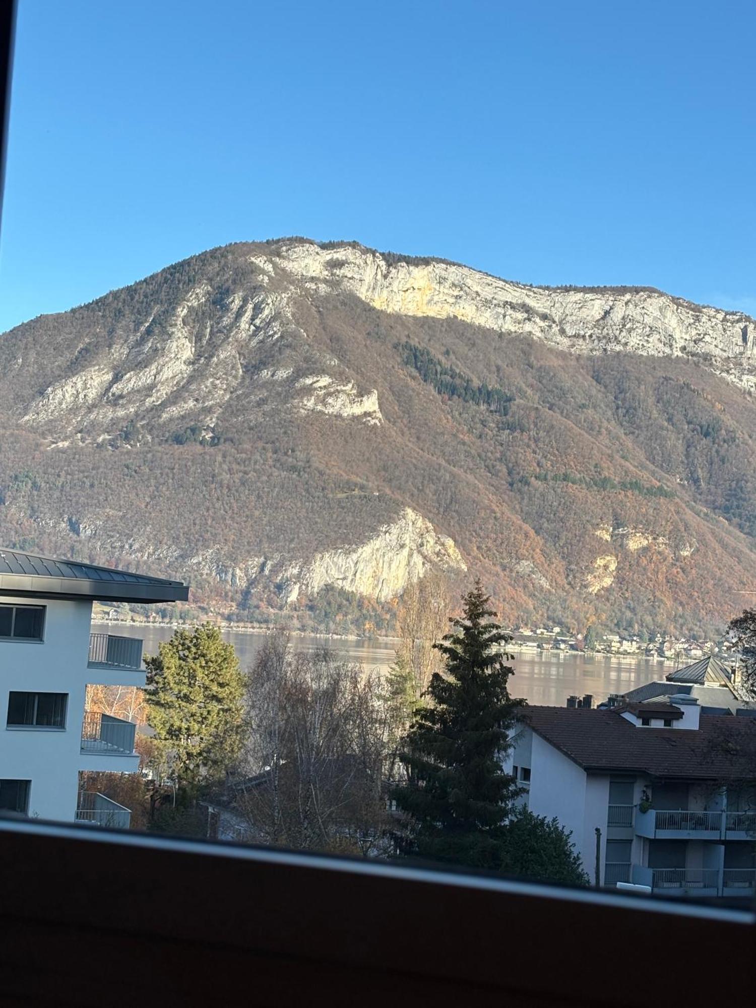Lac Arte Postale Annecy Extérieur photo